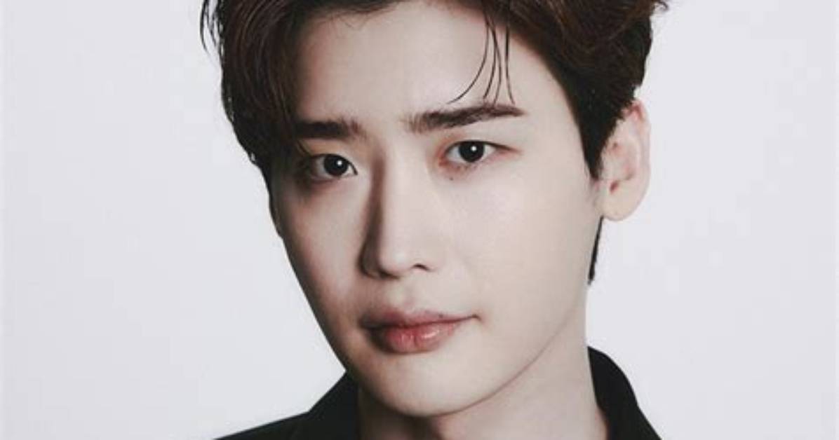 10 Lee Jong Suk Shows and Movies to Watch; Big Mouth, Romance Is a Bonus Book and More