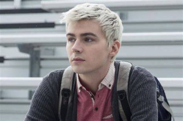 13 Reasons Why Season 4 | Alex Standall Comes out as Gay