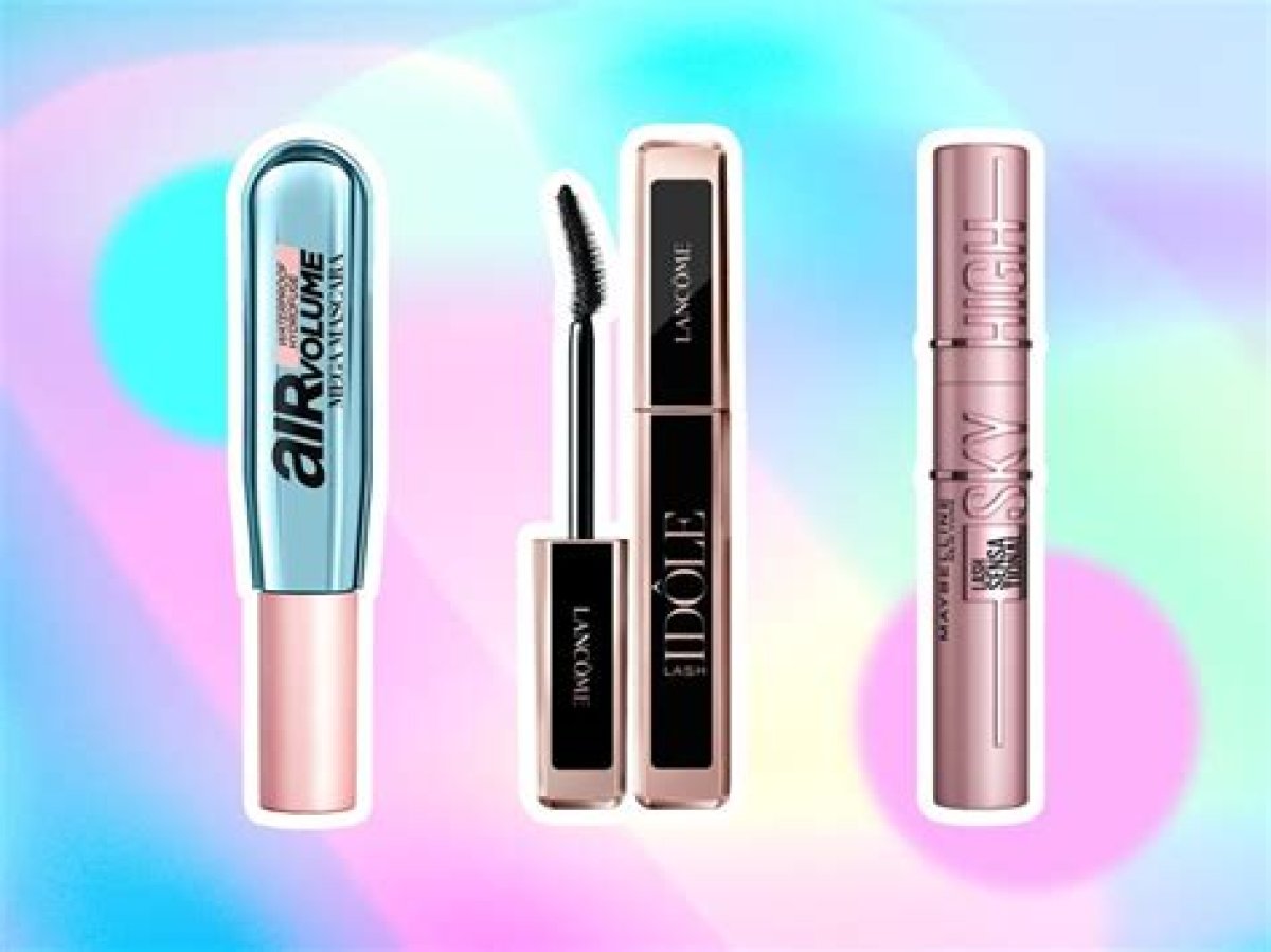 15 Best Mascaras for Straight Lashes to Glam up the Look