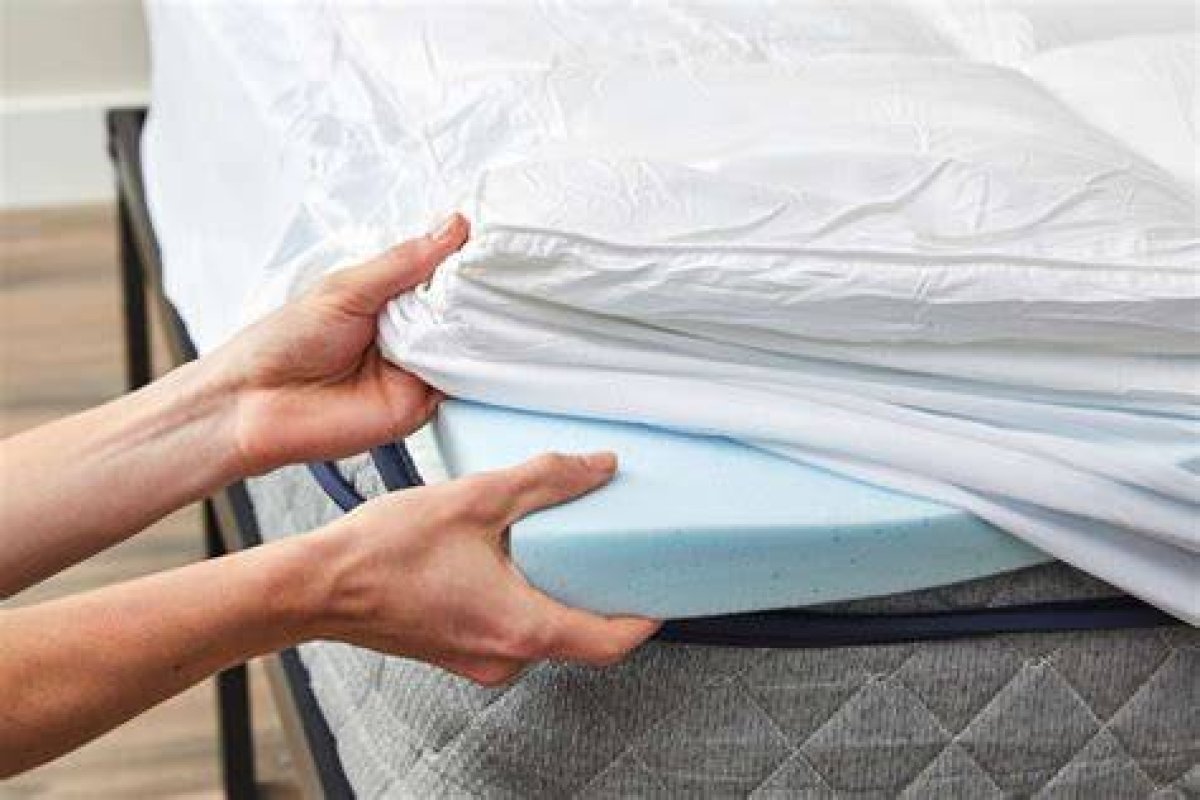 18 Best Mattress Toppers for Back Pain and Hip Pain