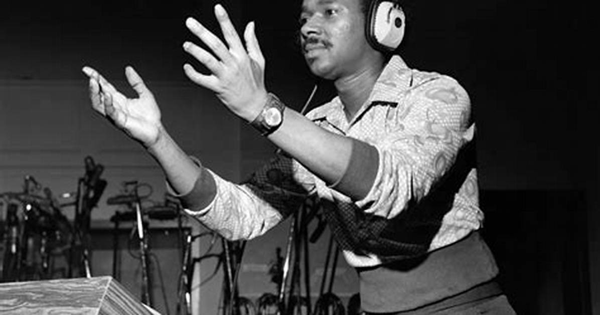 1975 Van Mccoy Hit That's on Vh1'S List of Greatest One-Hit Wonders: 2 Wds.