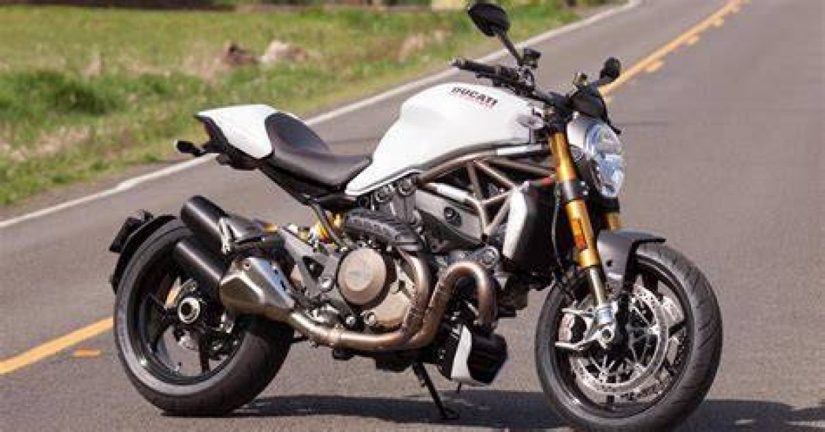 2014 Ducati Monster 1200S Review