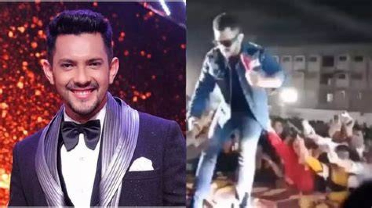 Aditya Narayan Gets Angry During Live Concert, Hits Fan and Throws His Phone Away in Crowd; Watch