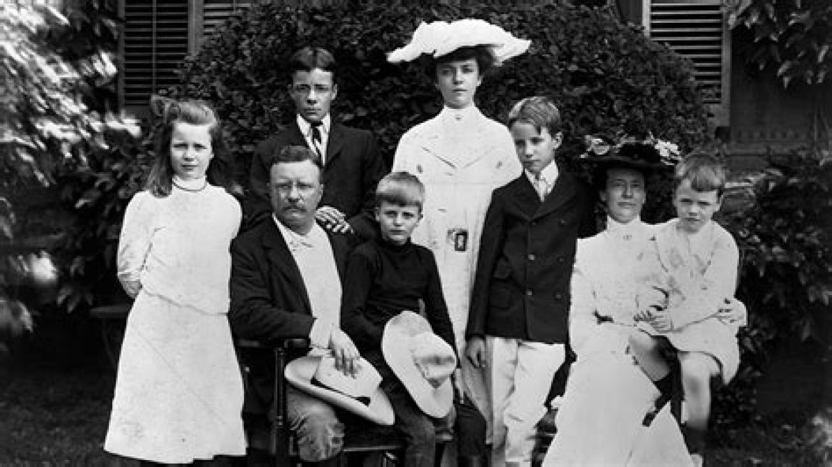 Alice Roosevelt Longworth Siblings: Get to Know What Killed Alices’ Mother Two Days After She Was Born