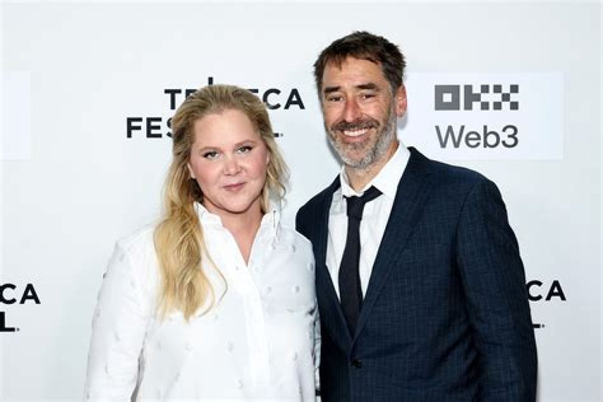 Amy Schumer Husband Chris Fischer’s Net Worth Discussed