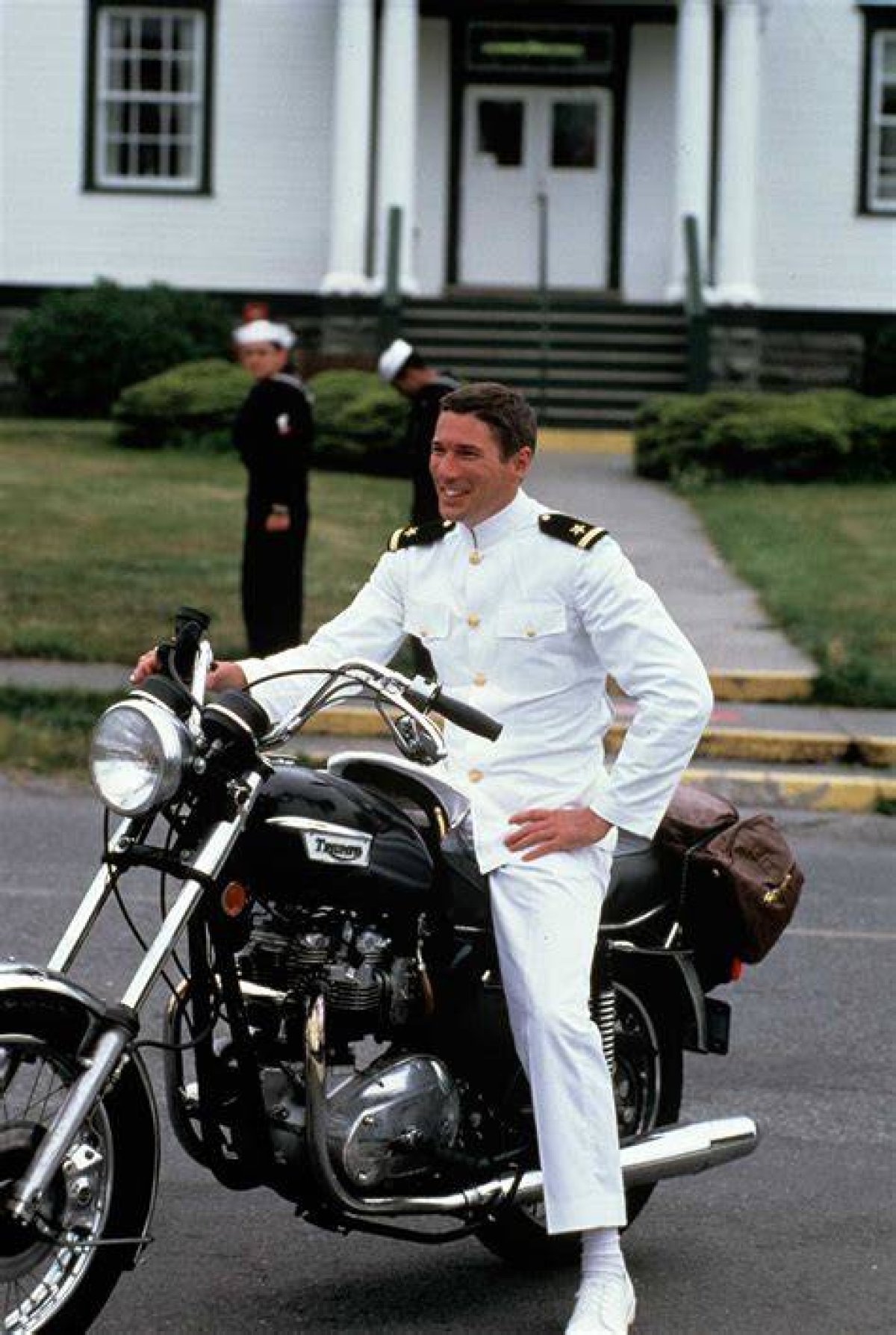 An Officer and a Gentleman Star Richard
