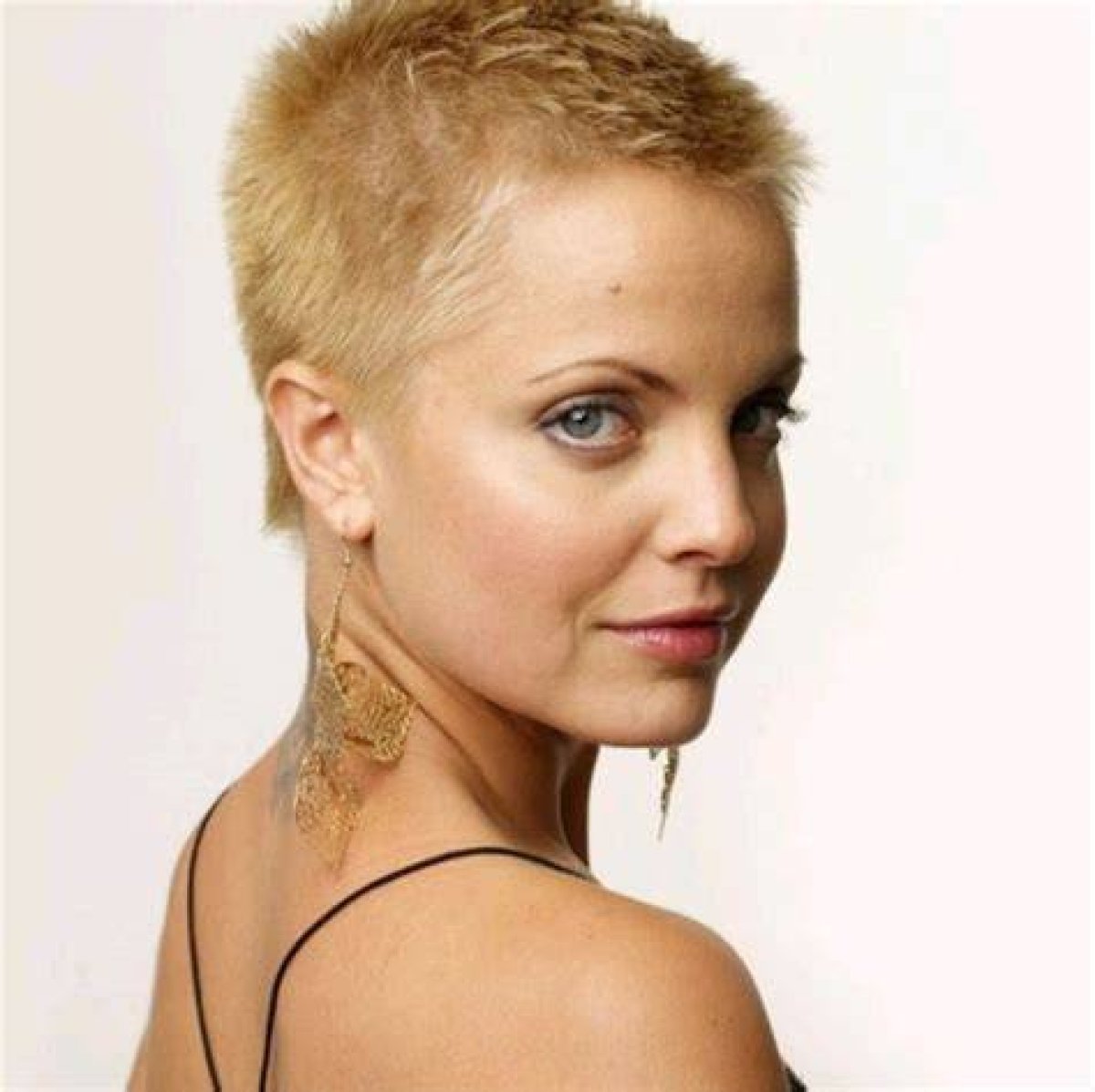 Ando Suvari: What Happened to Mena Suvari's Father?