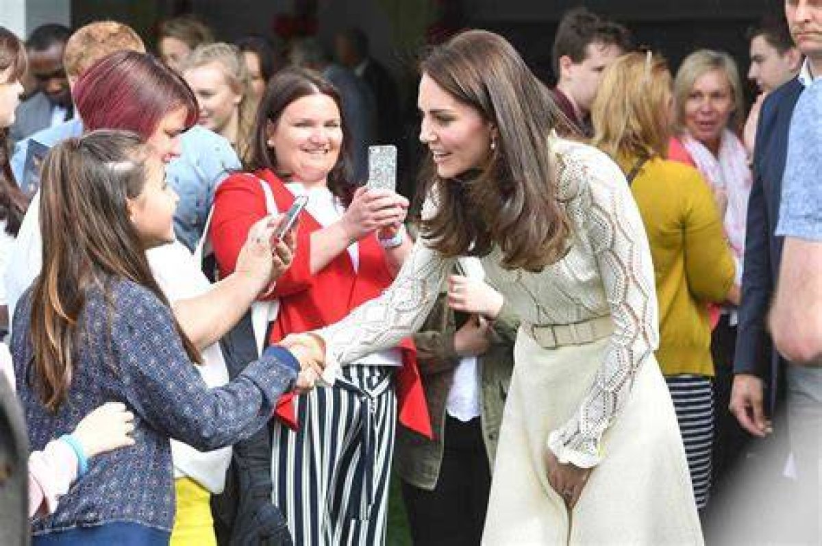 Annoushka Ducas Counts Rihanna and Kate Middleton as Fans – the Celebrity Jewellery Designer Behind Links of London on Fundraising for Disadvantaged Young Women and Delivering Drones to the Ukrainian Army