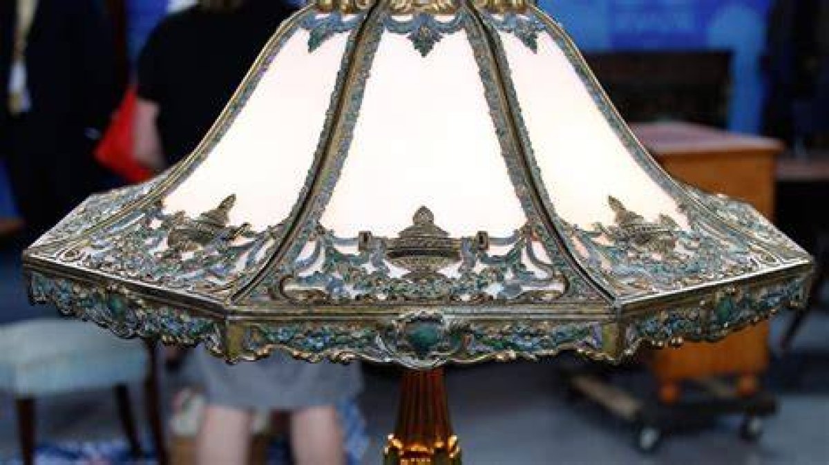 Antiques Roadshow | Appraisal: Early 20Th C. Bradley & Hubbard Lamp | Season 17 | Episode 18