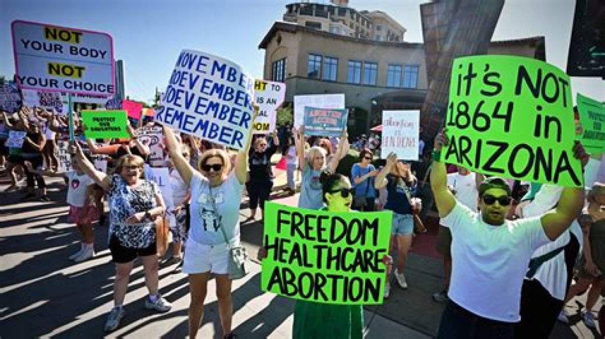 Arizona Lawmakers Repeal 1864 Abortion Ban