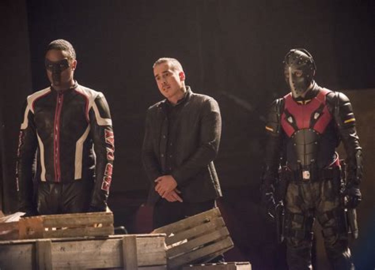 Arrow Casts Kirk Acevedo as Season 6 Villain Richard Dragon