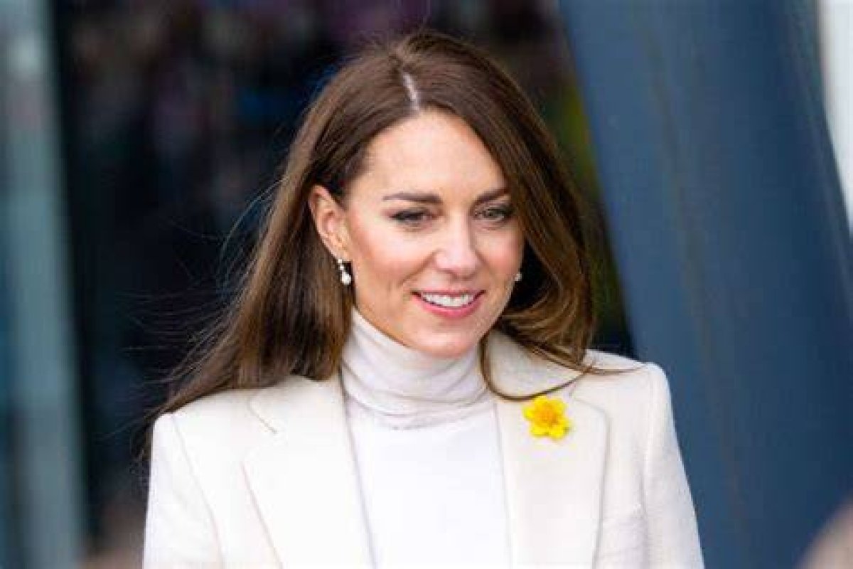 As Kate Middleton Undergoes Cancer Treatment, How Does Her Mother Carole Save the Princess from Huge Debt?