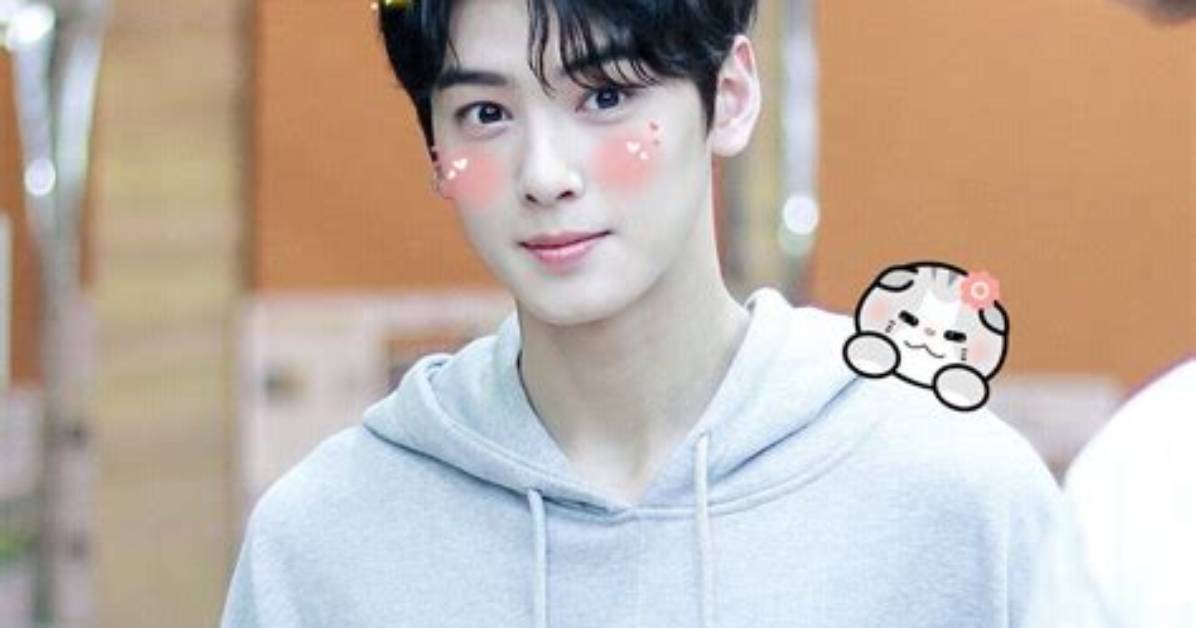 Astro’s Cha Eun Woo Shares Cute Pictures While Visiting Mj During His Mandatory Military Service