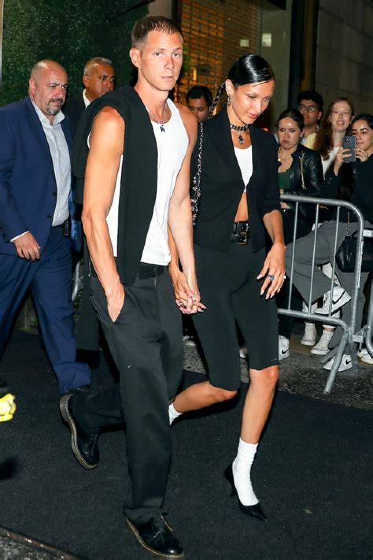 Bella Hadid and Boyfriend Marc Kalman’s Pda Pics on Instagram