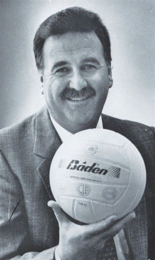 Bobby Schwarzkopf Died: a Volleyball Icon of Tempe Gone