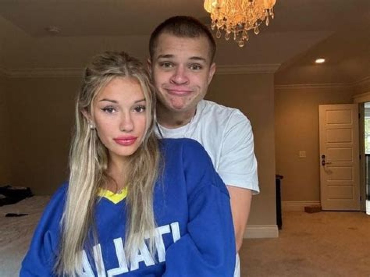 Breckie Hill’s Biography – Her Age, Boyfriend, and Parents