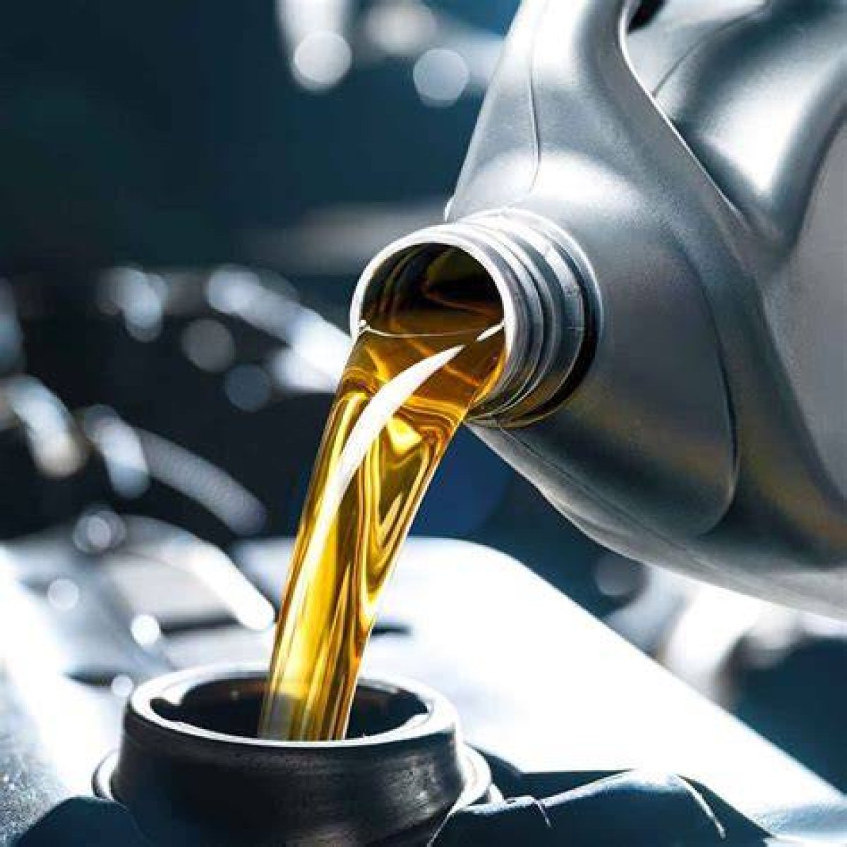 Can I Use Car Oil in a 4 Stroke Engine?