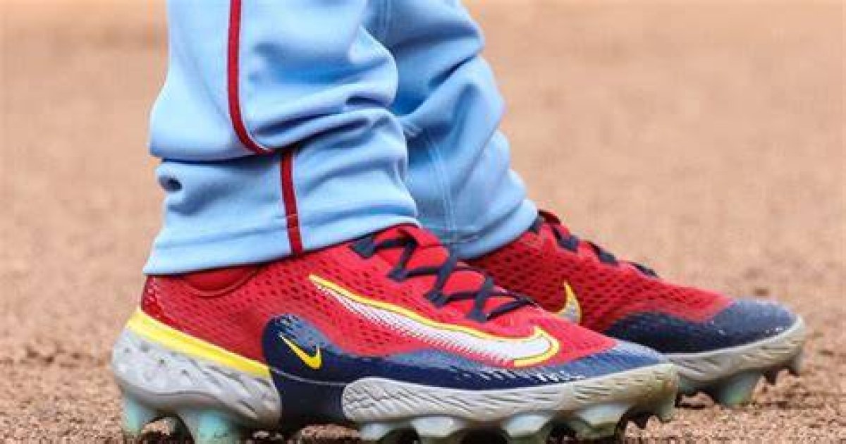 Can You Wear Metal Cleats in Slow Pitch Softball?