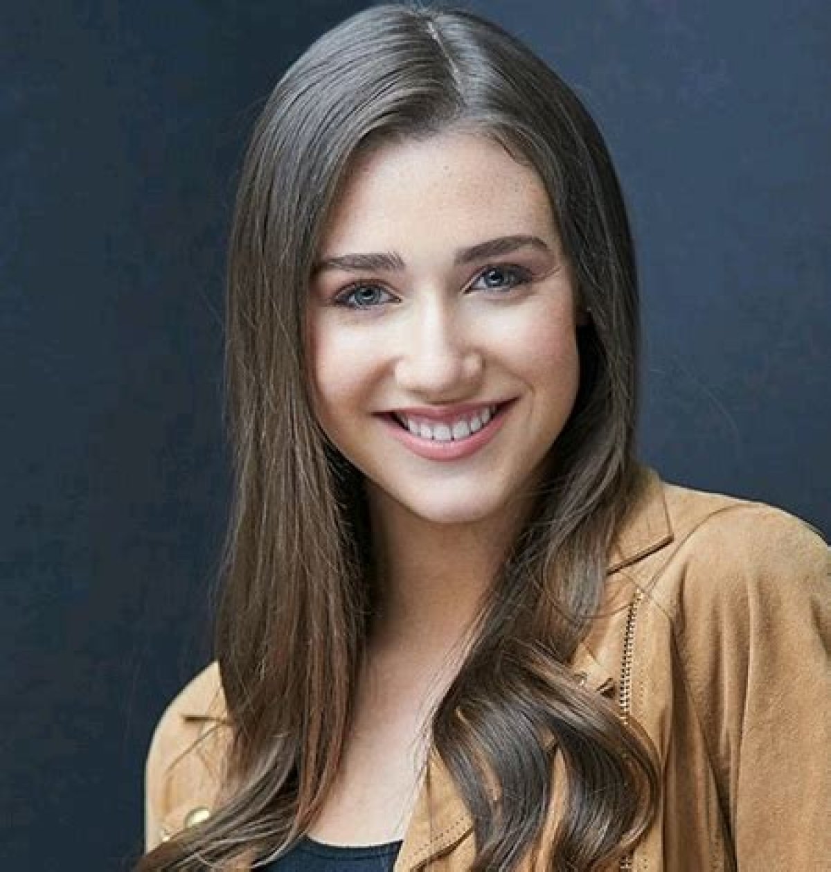 Canadian Actress Kamilla Kowal's Found Love! Who Is Her Boyfriend? Also Know Her Net Worth
