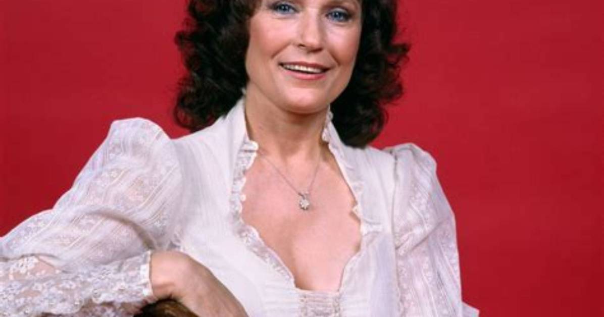 Capturing the Essence of Loretta Lynn: a Journey Through Young Pictures