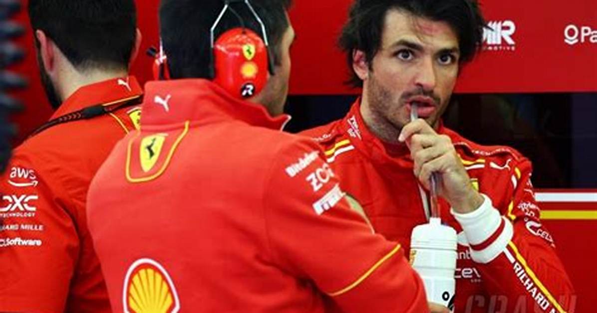 Carlos Sainz Discusses Next Move as His Father Is Spotted Chatting to Red Bull | F1