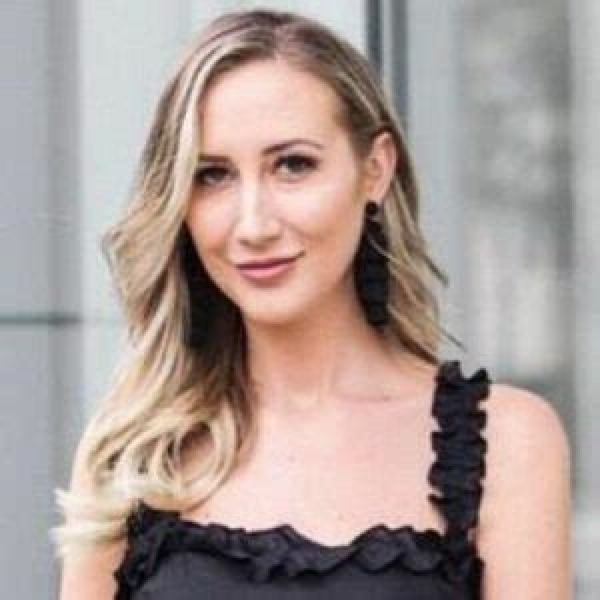 Carly Cristman Biography | Age, Wiki, Net Worth, Bio, Height, Husband, Wedding, Married|