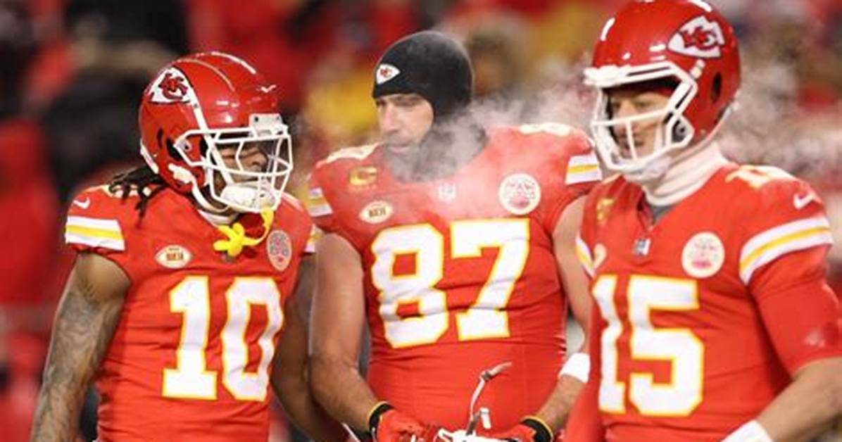 Chiefs and Dolphins Play 4Th-Coldest Game in Nfl History as Deep Freeze Sweeps the U. S.
