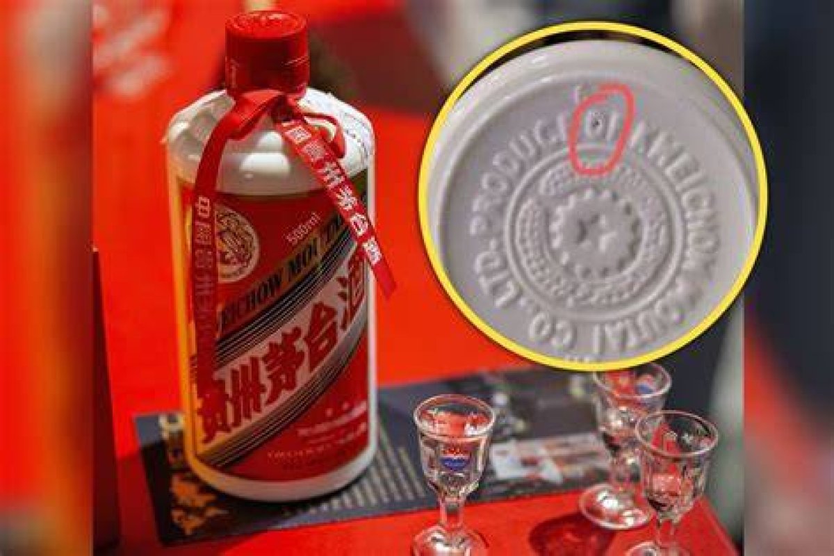 China Men Drilled Small Holes into 76 Bottles of Pricey Moutai, Siphoning off Fiery Chinese Spirit Before Replacing It with Cheap Substitute Detained