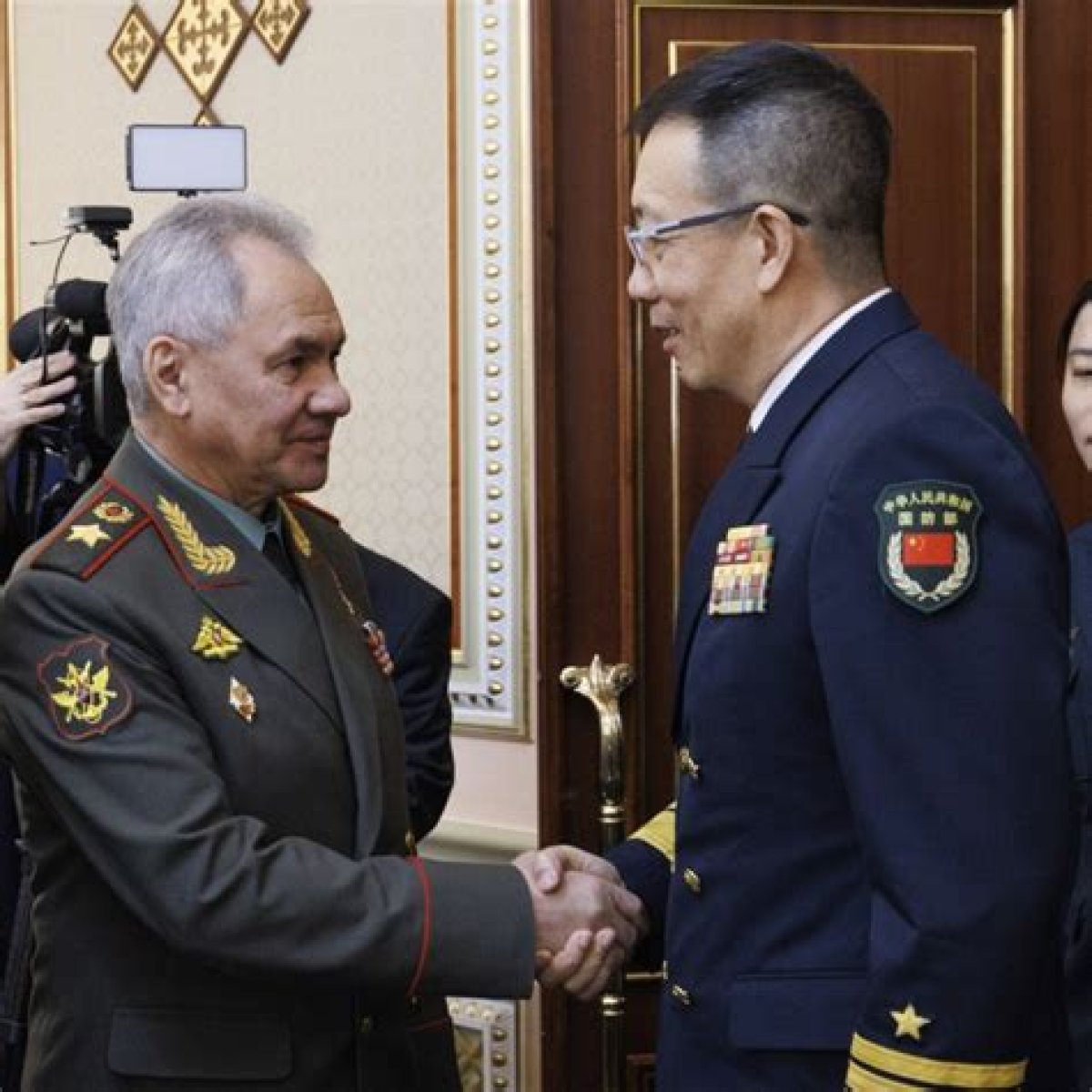 Chinese and Russian Defence Ministers Reaffirm Close Bilateral Ties
