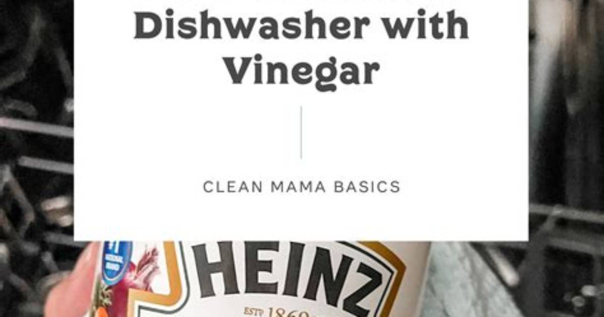 Clean Your Glasses Using a Vinegar Mixture