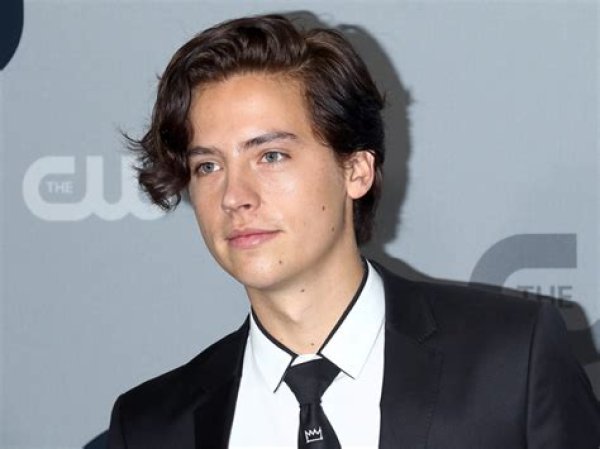 Cole Sprouse Biography, Height, Weight, and Everything You Need to Know