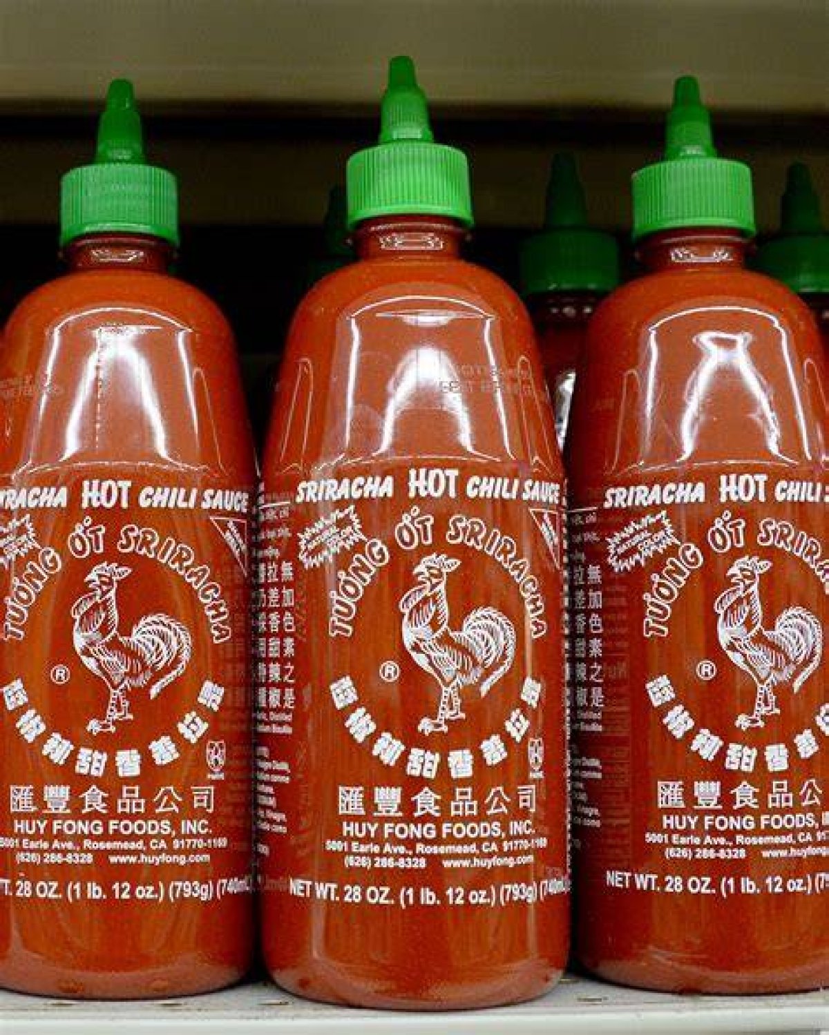 Color of Sriracha Sauce