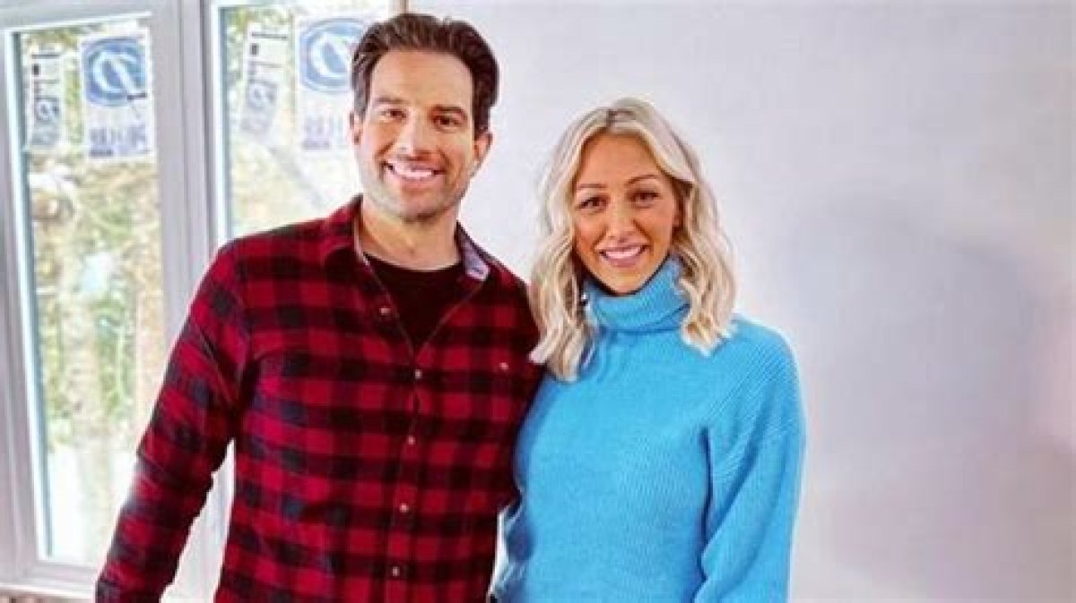 Debra Salmoni and Scott Mcgillivray’s Wife Are Good Friends