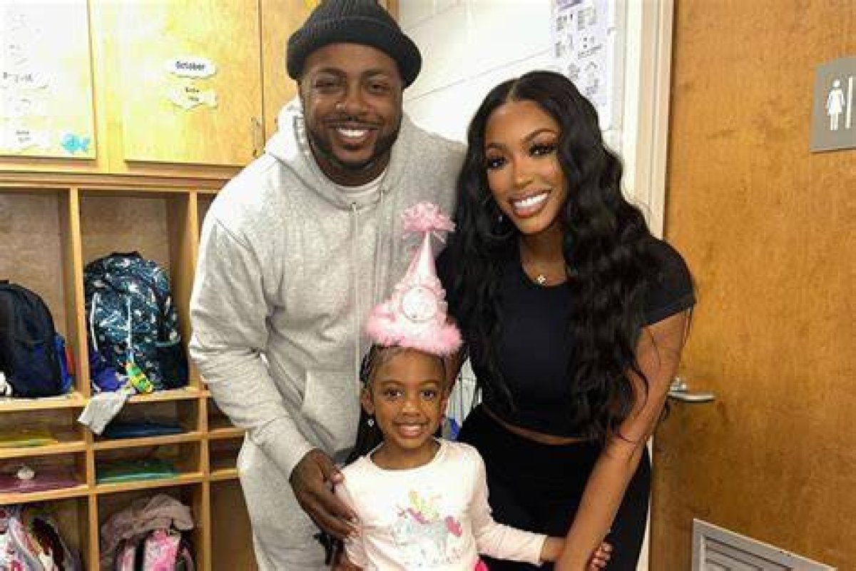 Dennis Mckinley’s Girlfriend: Who Is Dennis Mckinley Dating?