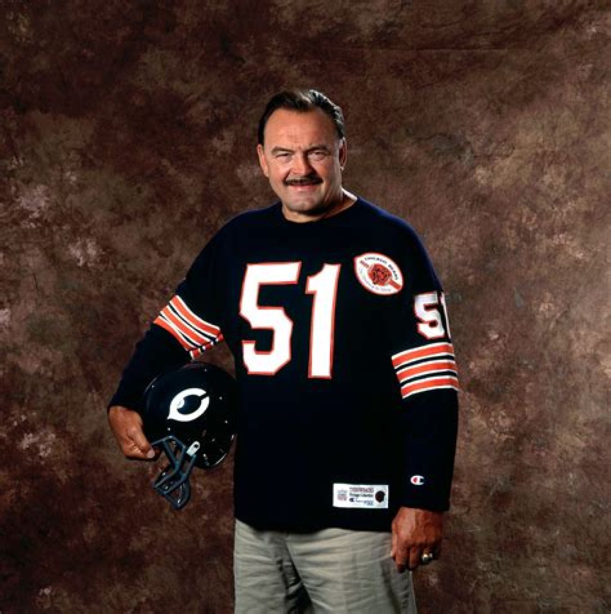 Dick Butkus, Ferocious Chicago Bears Linebacker and Hall of Famer, Dies at 80