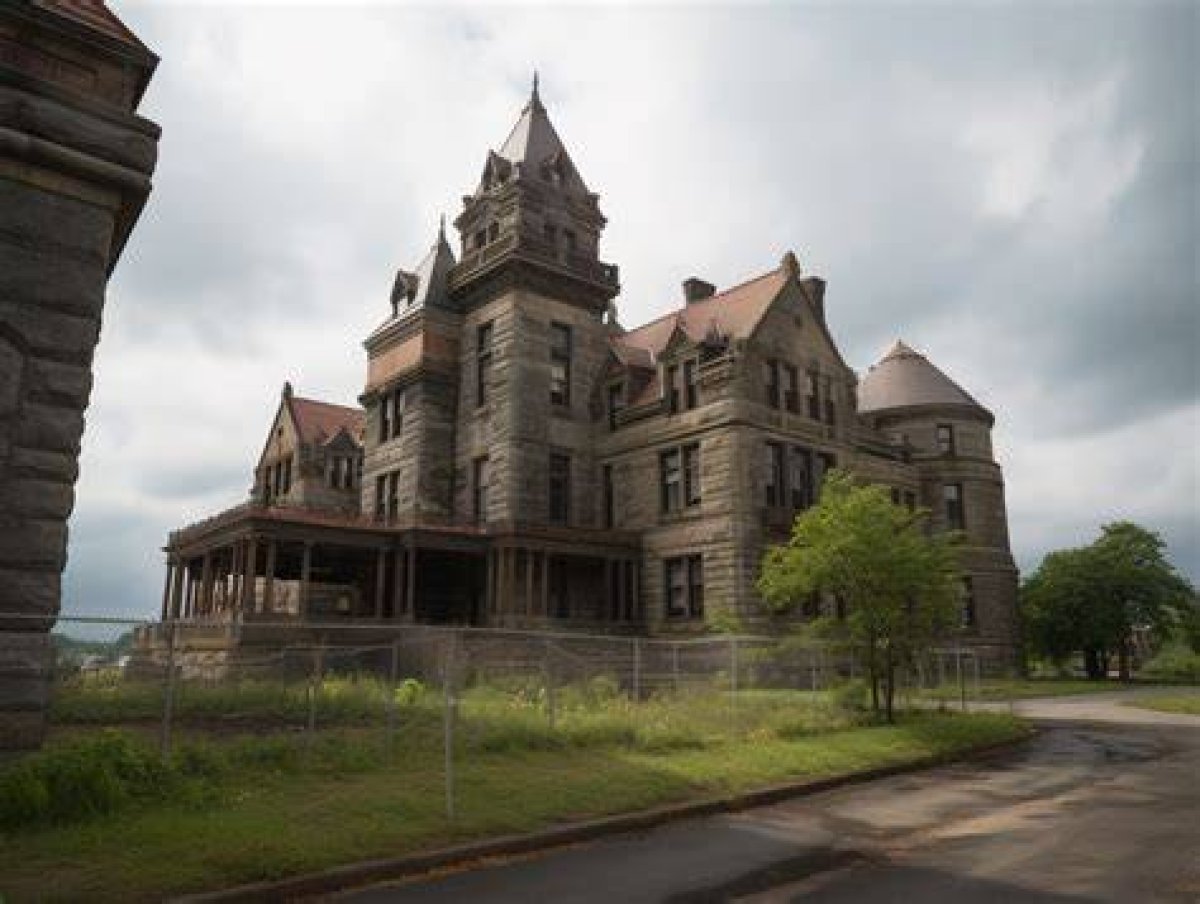 Discover the Secrets of Its Filming Locations