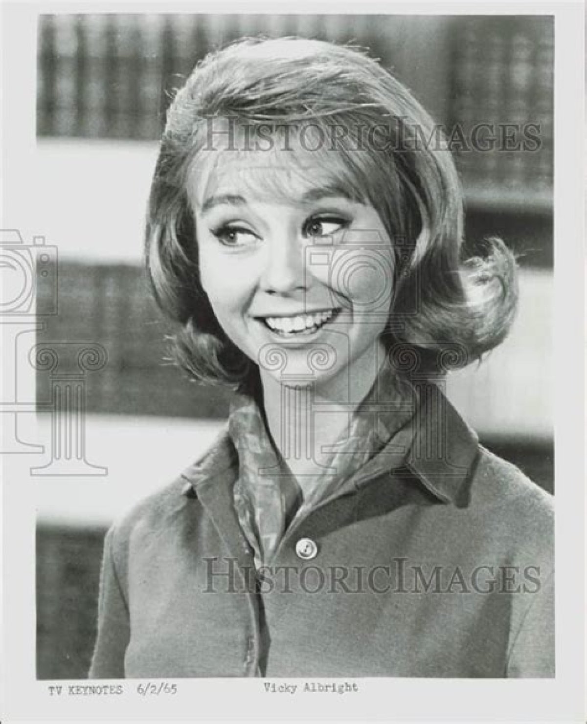 Discovering Vicky Albright: the Rising Star of Hollywood
