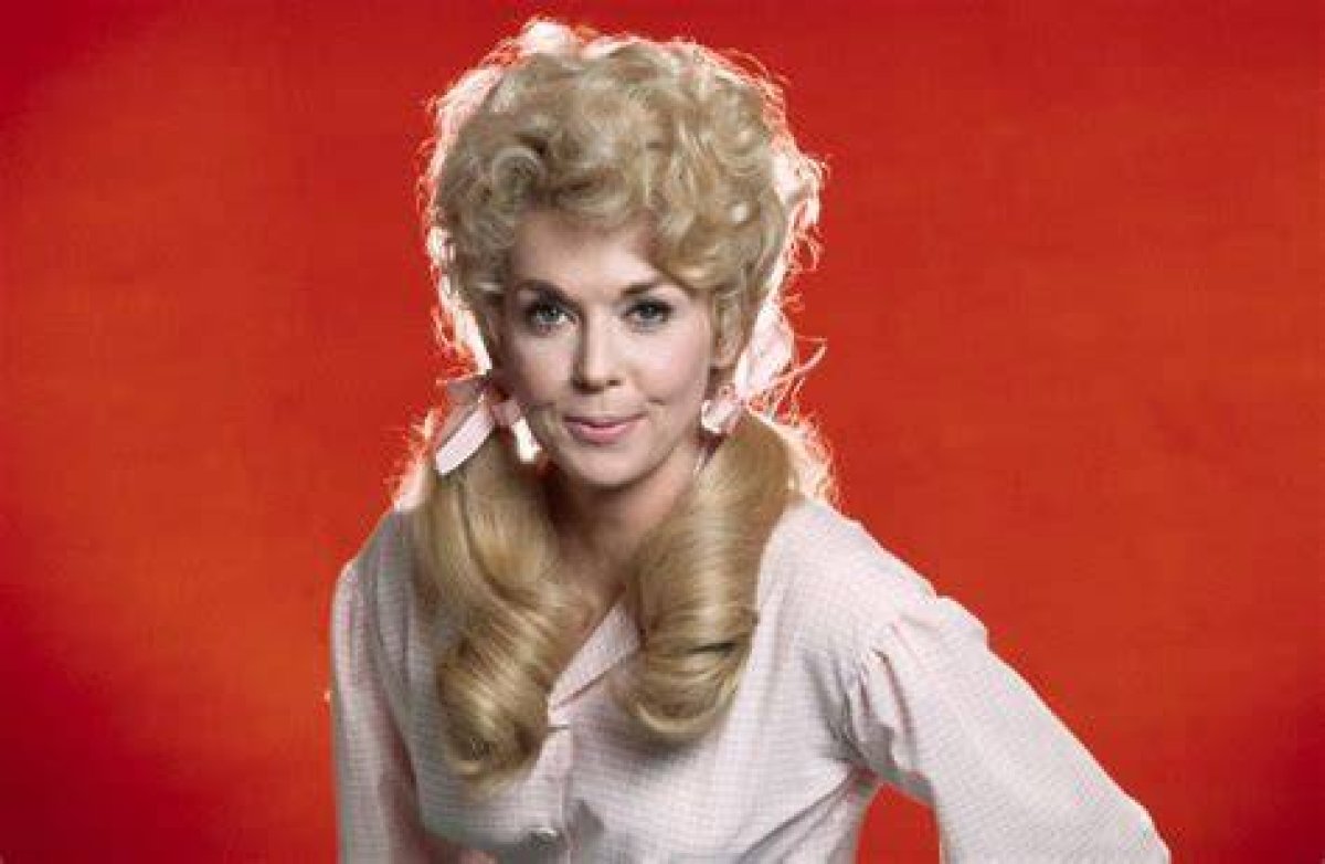 Donna Douglas Net Worth 💼 Donna Douglas Movies and Tv Shows, Children, Height, Cause of Death