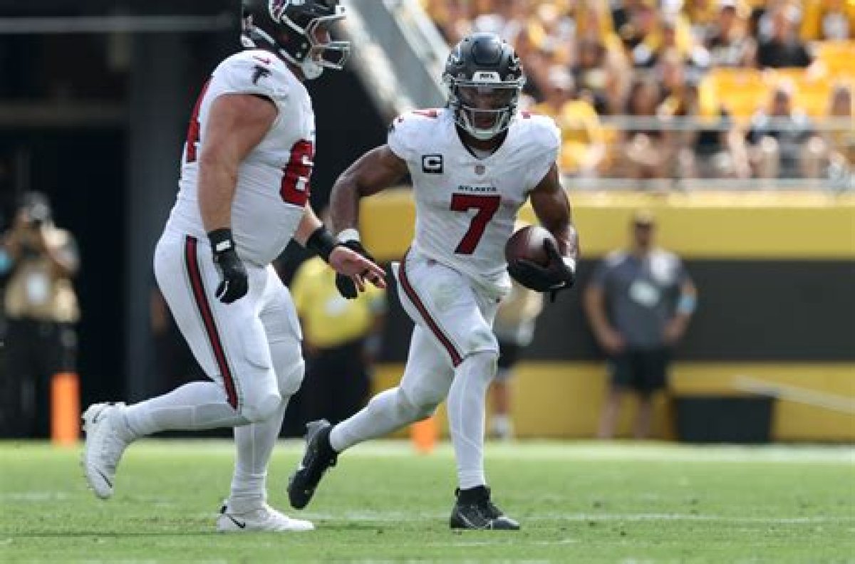 Draftkings & Fanduel Expert Survey for Saturday Night Football (Texans Vs. Colts)