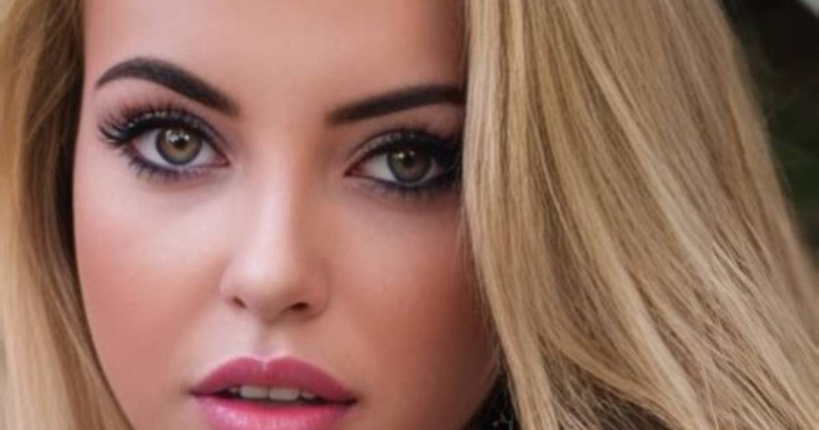 Emma Kotos [Model] Wiki, Husband, Net Worth, Height, Age & More