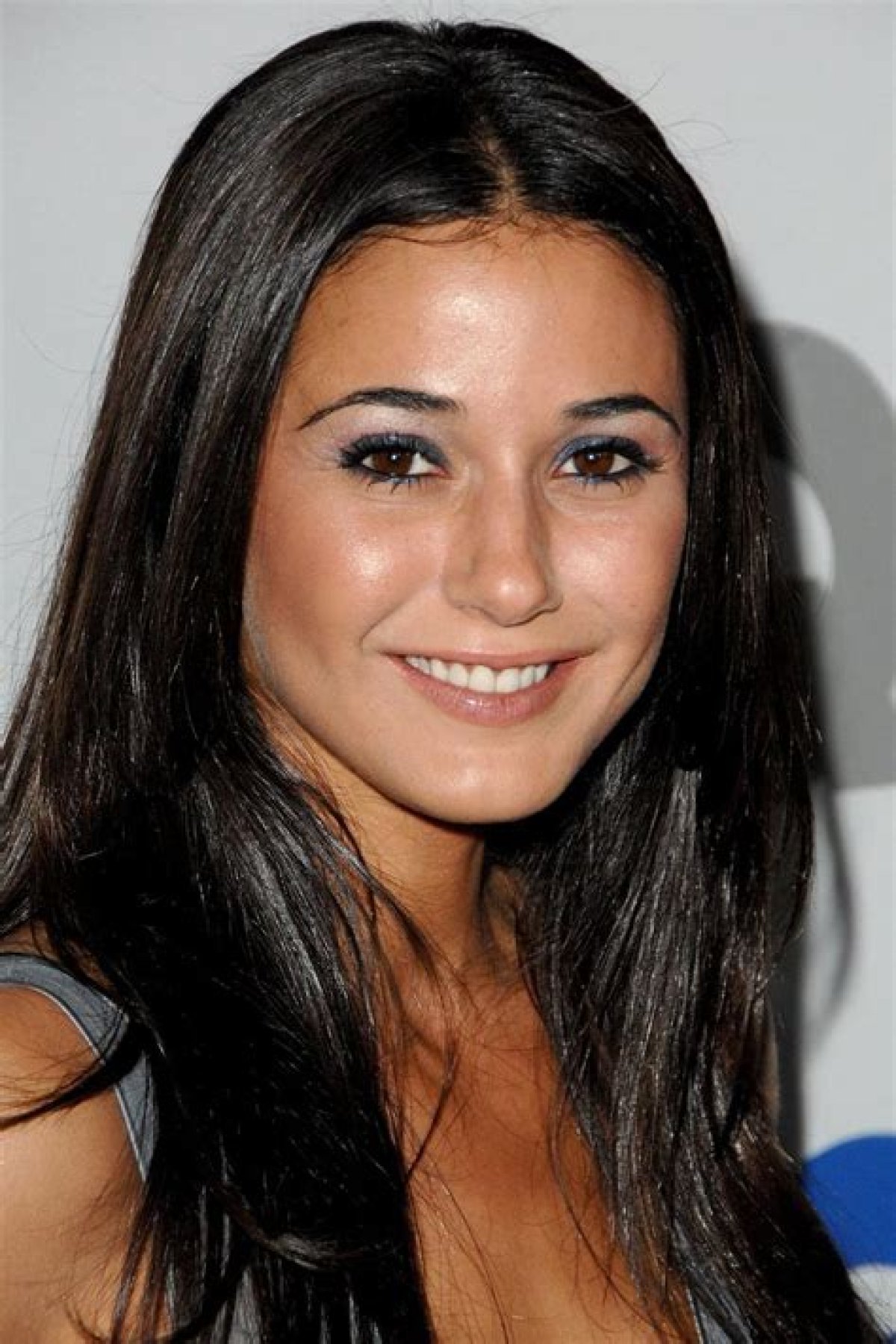 Emmanuelle Chriqui's Heart: a Deep Dive into Her Relationship with Adrian Bellani
