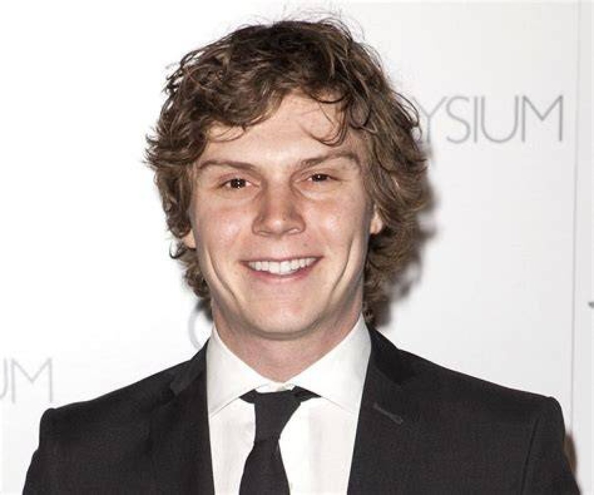 Evan Peters' Family Life and Parenthood Explored