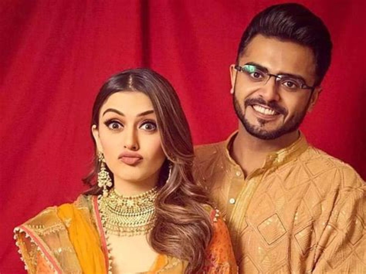 Exclusive: Hansika Motwani and Sohael Khaturiya Send Wedding Invites; Check out the Aesthetic Card