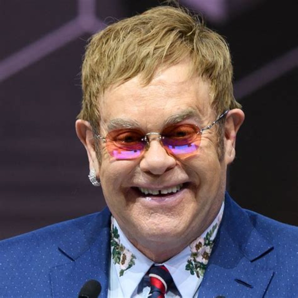 Exploring Elton John's Hairstyles: from Glamorous to Timeless