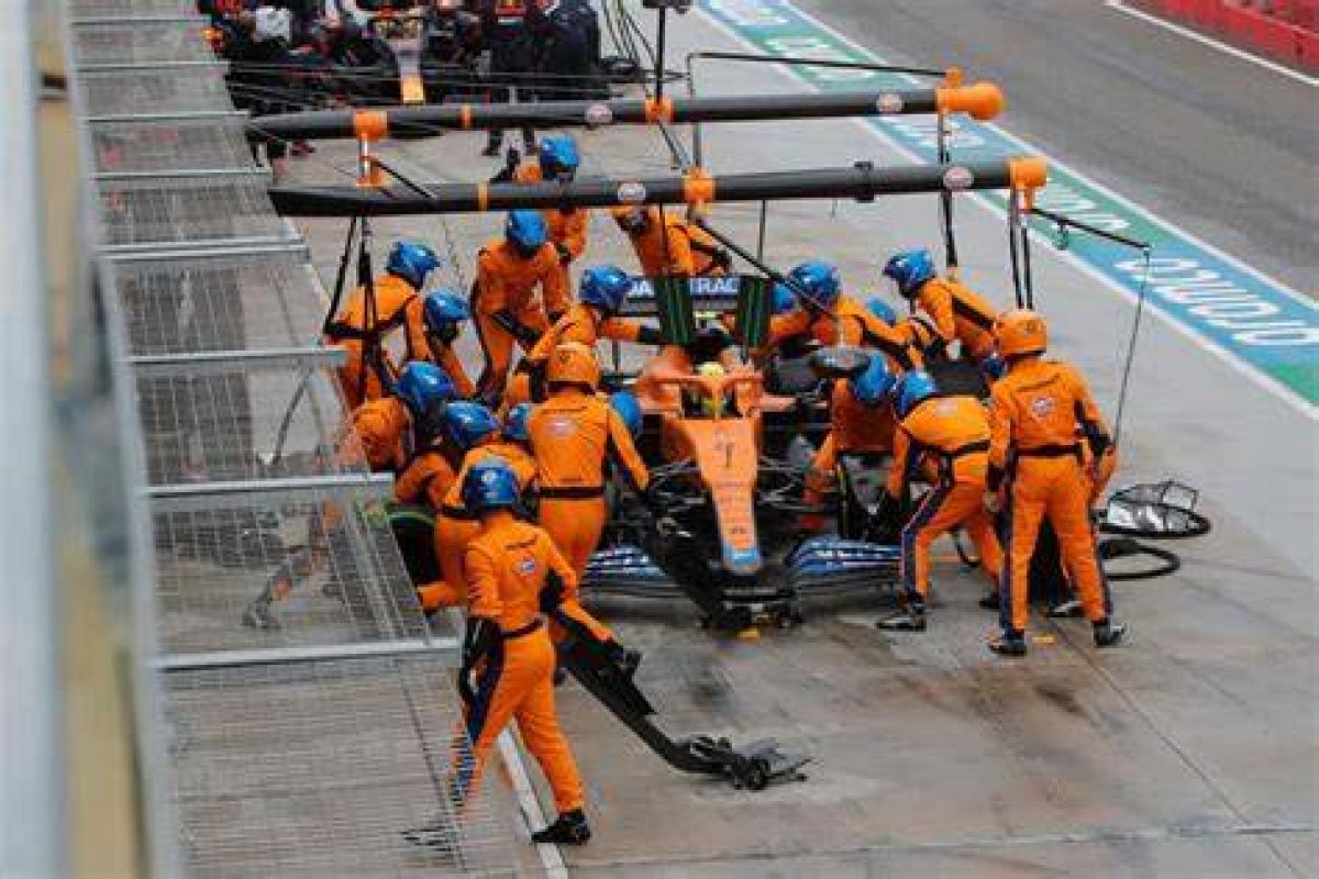 F1 Feature: Pit-Stop Equipment. | F1