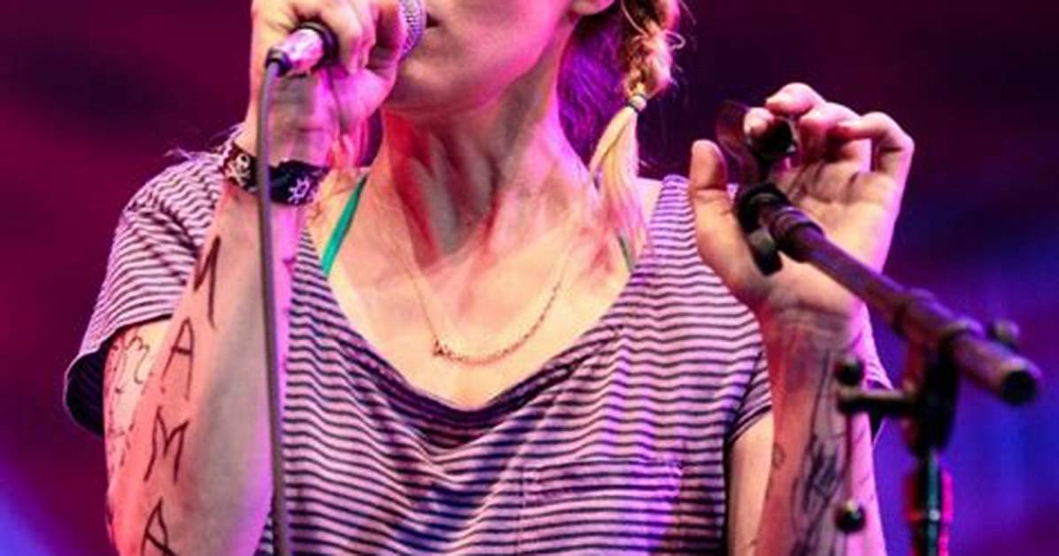 Fiona Apple Siblings: the Untold Story of Her Family