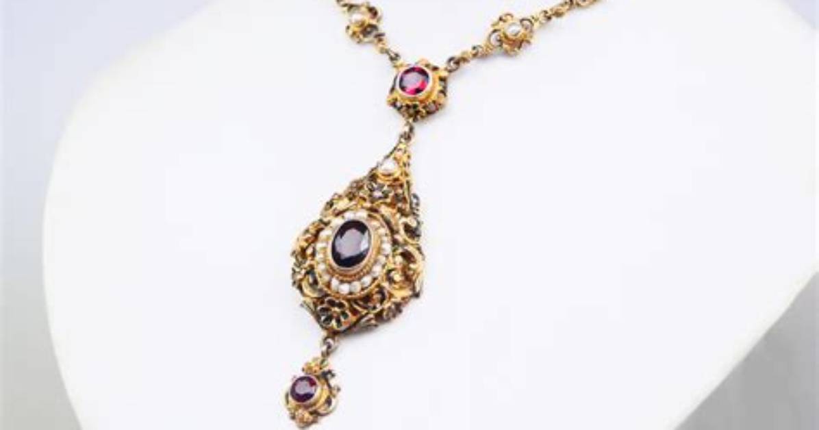 Garnets and Pearls for Example