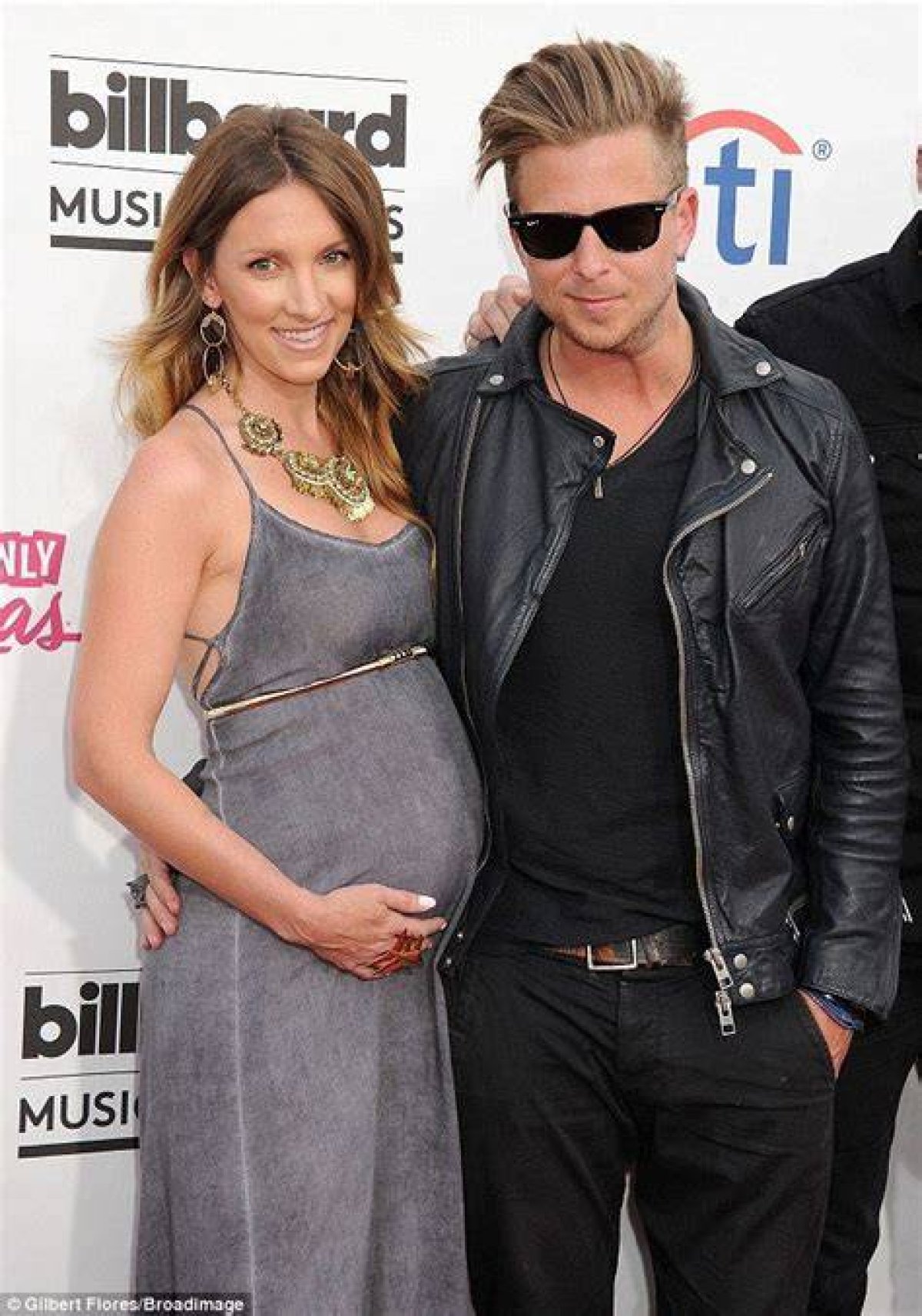 Genevieve Tedder, Wife of Ryan Tedder! Know Her Family, Children, Marriage, Photography, Twitter, Instagram, Songs, Age, & More.