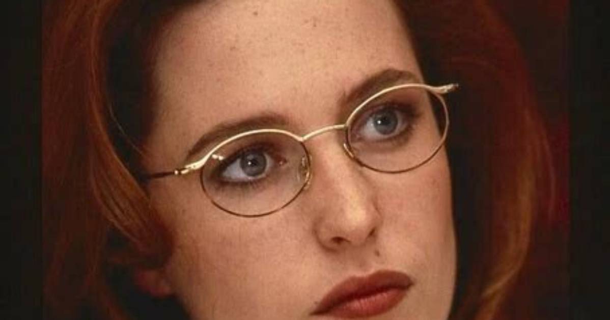 Gillian Anderson: a Glimpse Through Transparency