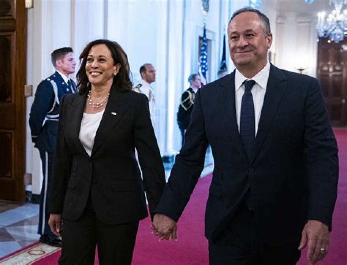Harris’ Husband, Doug Emhoff, Will Leave Private Law Practice by Inauguration Day